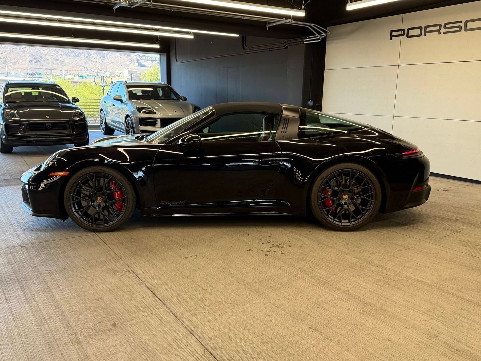 Used 2026 Porsche 911 Targa 4 GTS AWD/4WD image 2
