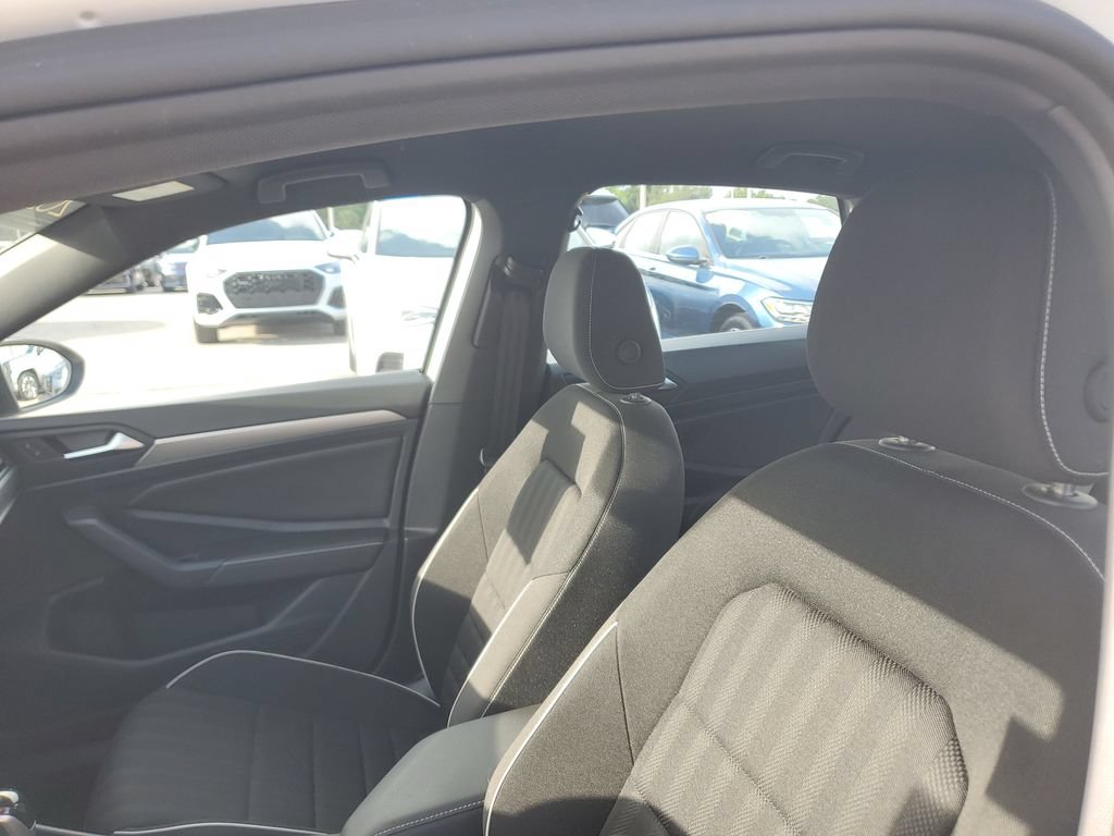 Certified 2024 Volkswagen Jetta Sport FWD image 22