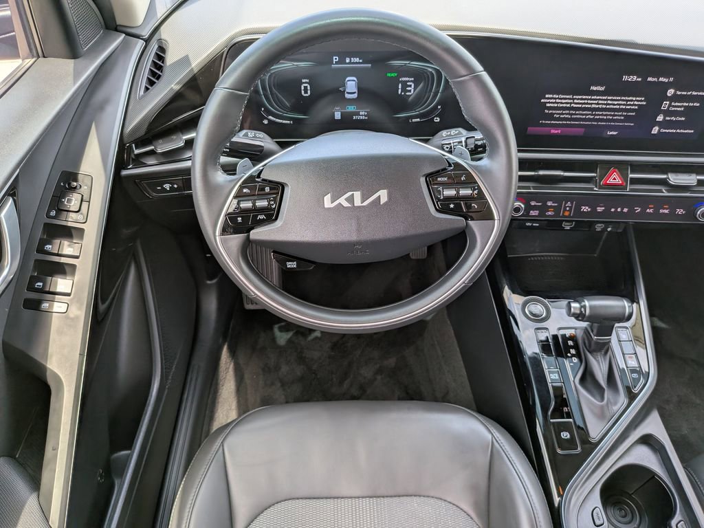 Certified 2024 Kia Niro EX FWD image 15