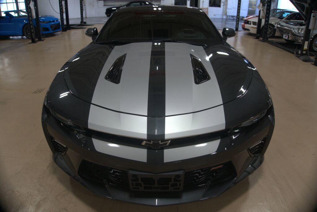 Used 2016 Chevrolet Camaro SS RWD image 8