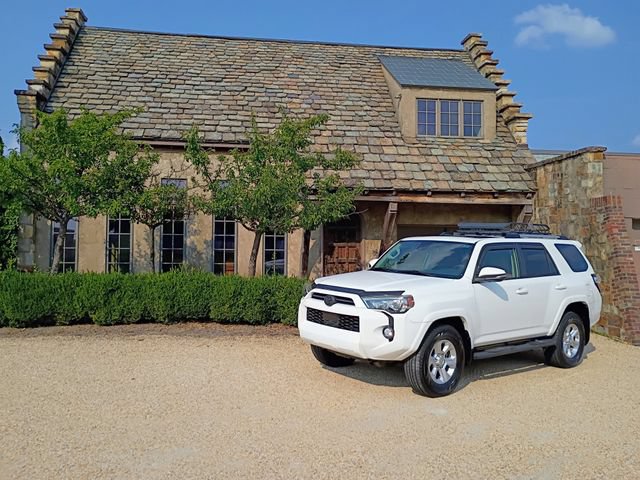 Used 2020 Toyota 4Runner SR5 Premium w/ Moonroof Package AWD/4WD image 1