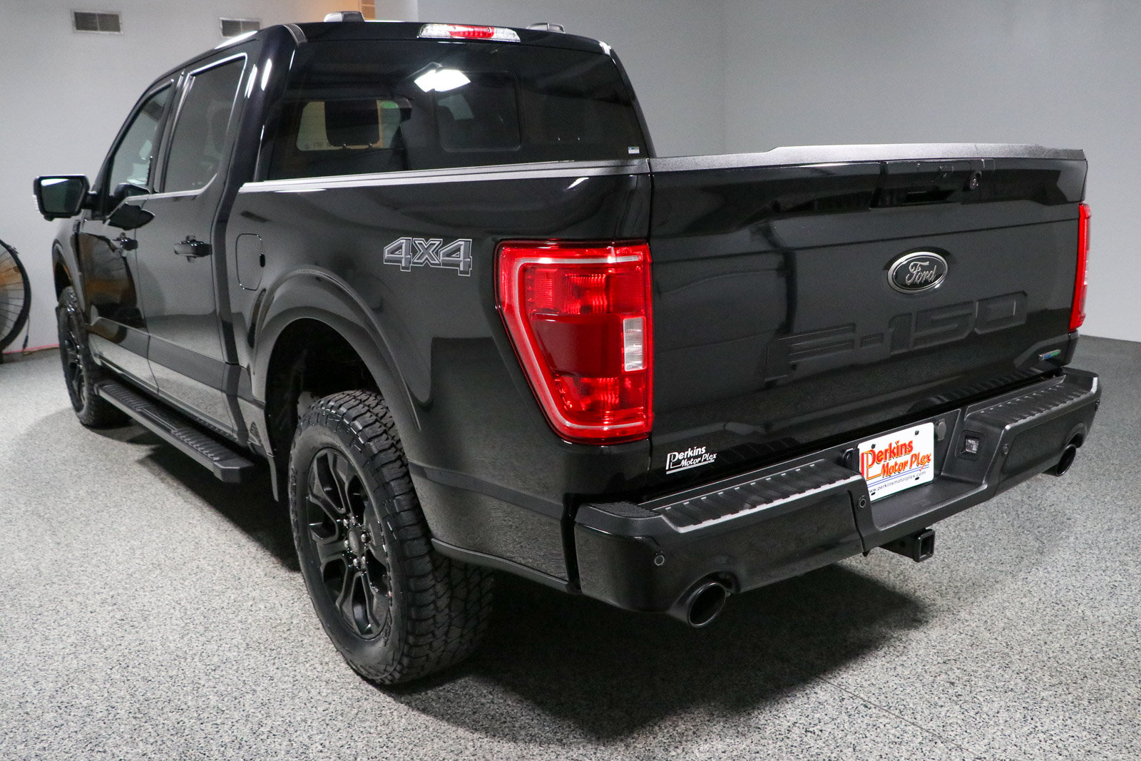 Used 2023 Ford F150 XLT w/ Equipment Group 302A High AWD/4WD image 9
