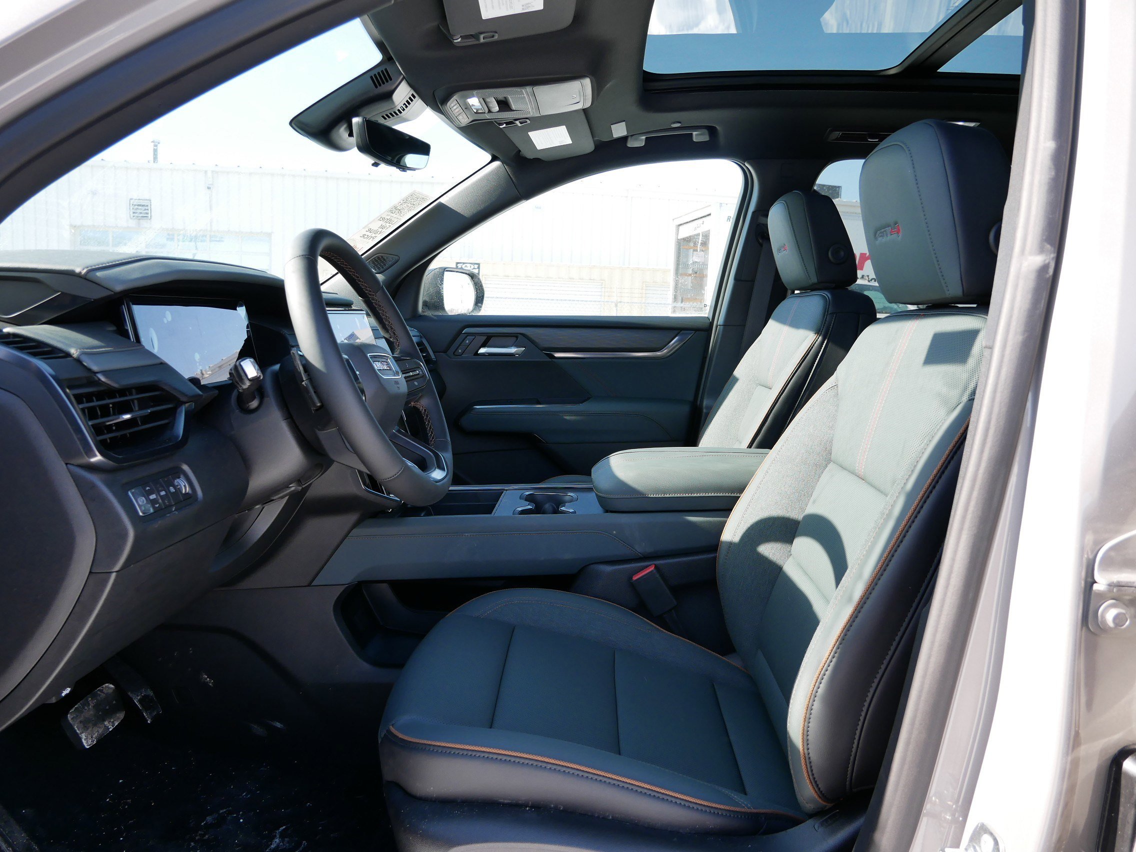 New 2026 GMC Acadia AT4 w/ Luxury Package image 10