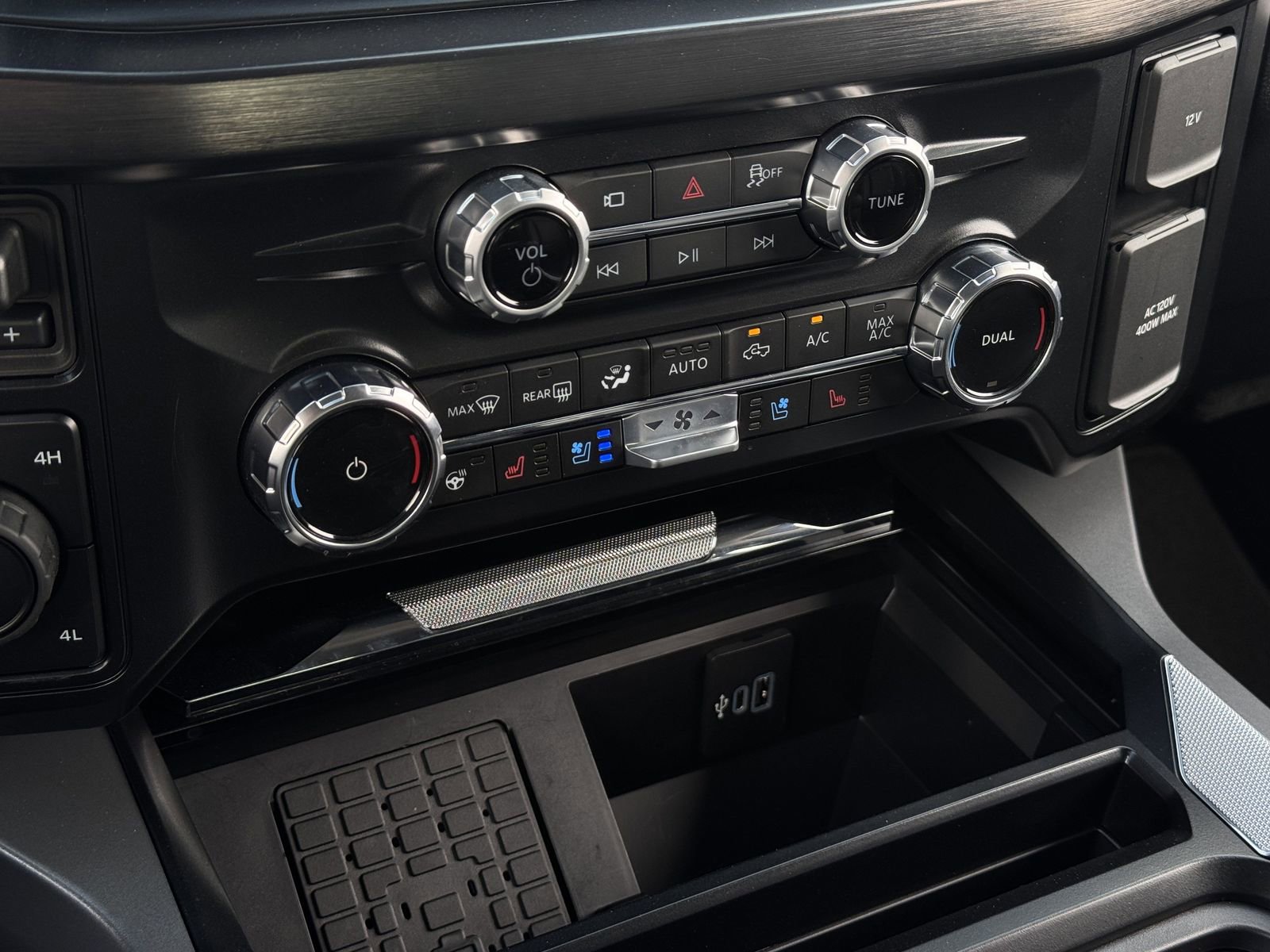 Certified 2025 Ford F250 Lariat w/ Chrome Package image 23