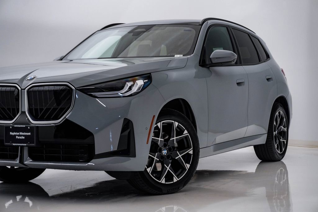 Used 2025 BMW X3 xDrive30i image 2