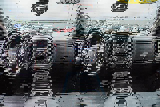 Used 2016 GMC Sierra 1500 Denali w/ Enhanced Driver Alert Package image 5