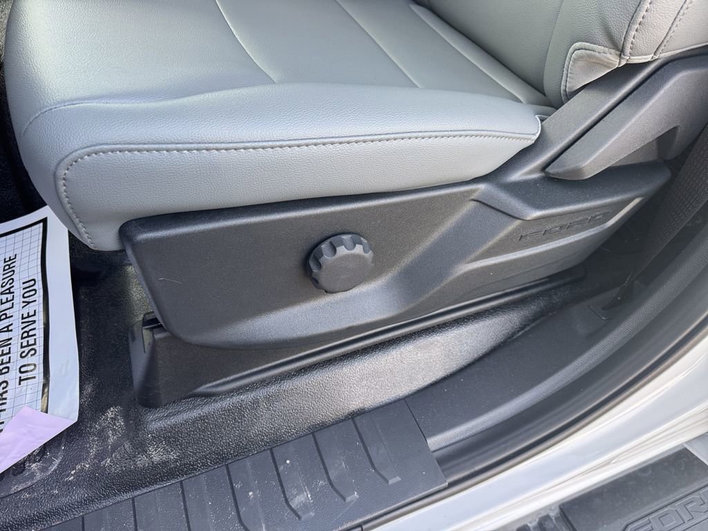 New 2026 Ford F350 XL w/ XL Chrome Package image 27