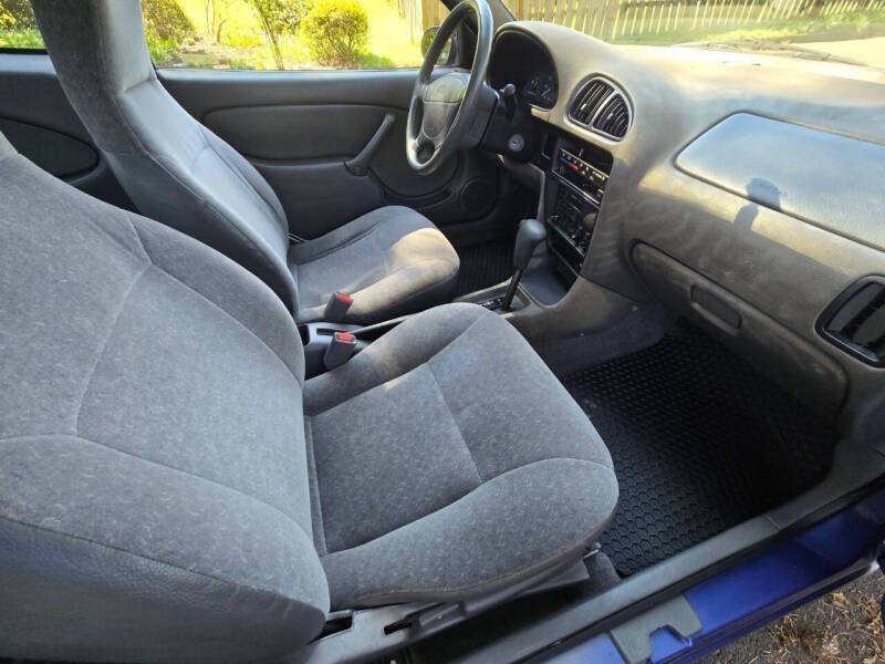 Used 1995 Geo Metro LSi FWD image 12