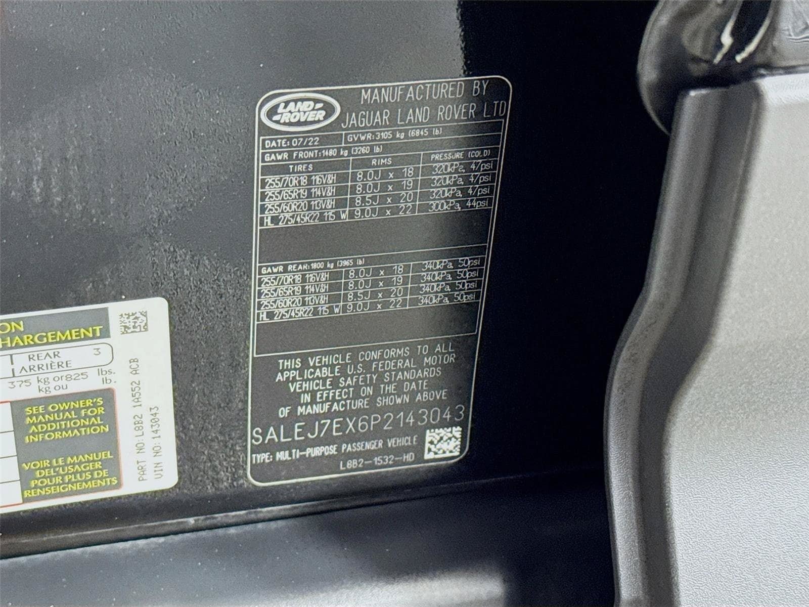Used 2023 Land Rover Defender 110 S AWD/4WD image 34