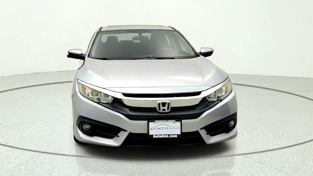 Used 2016 Honda Civic EX-T image 2