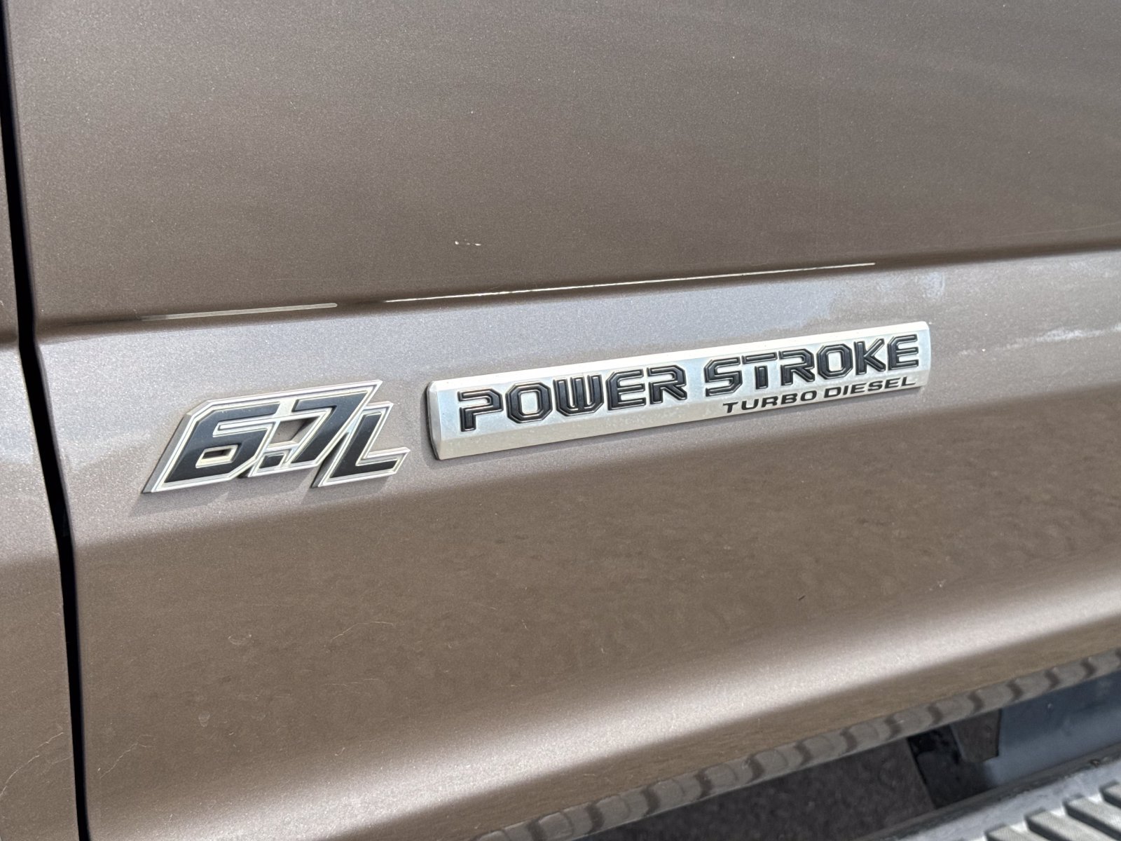 Used 2022 Ford F550 4x4 Crew Cab Super Duty w/ XLT Value Package image 7