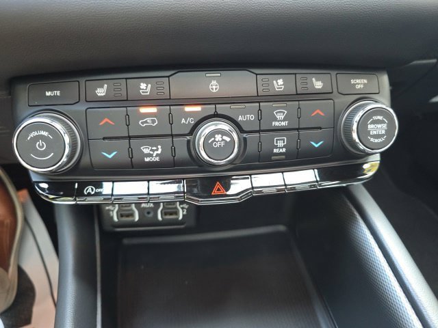 Used 2024 Dodge Durango GT AWD/4WD image 20