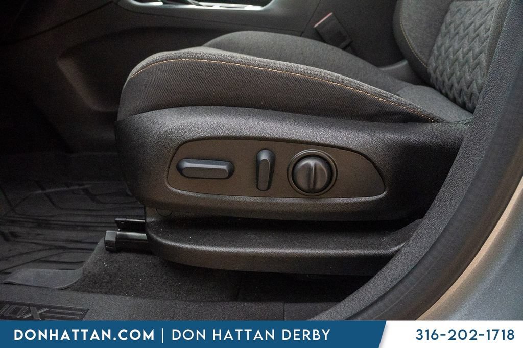 Used 2024 Chevrolet Equinox LT w/ LPO, Floor Liner Package FWD image 17