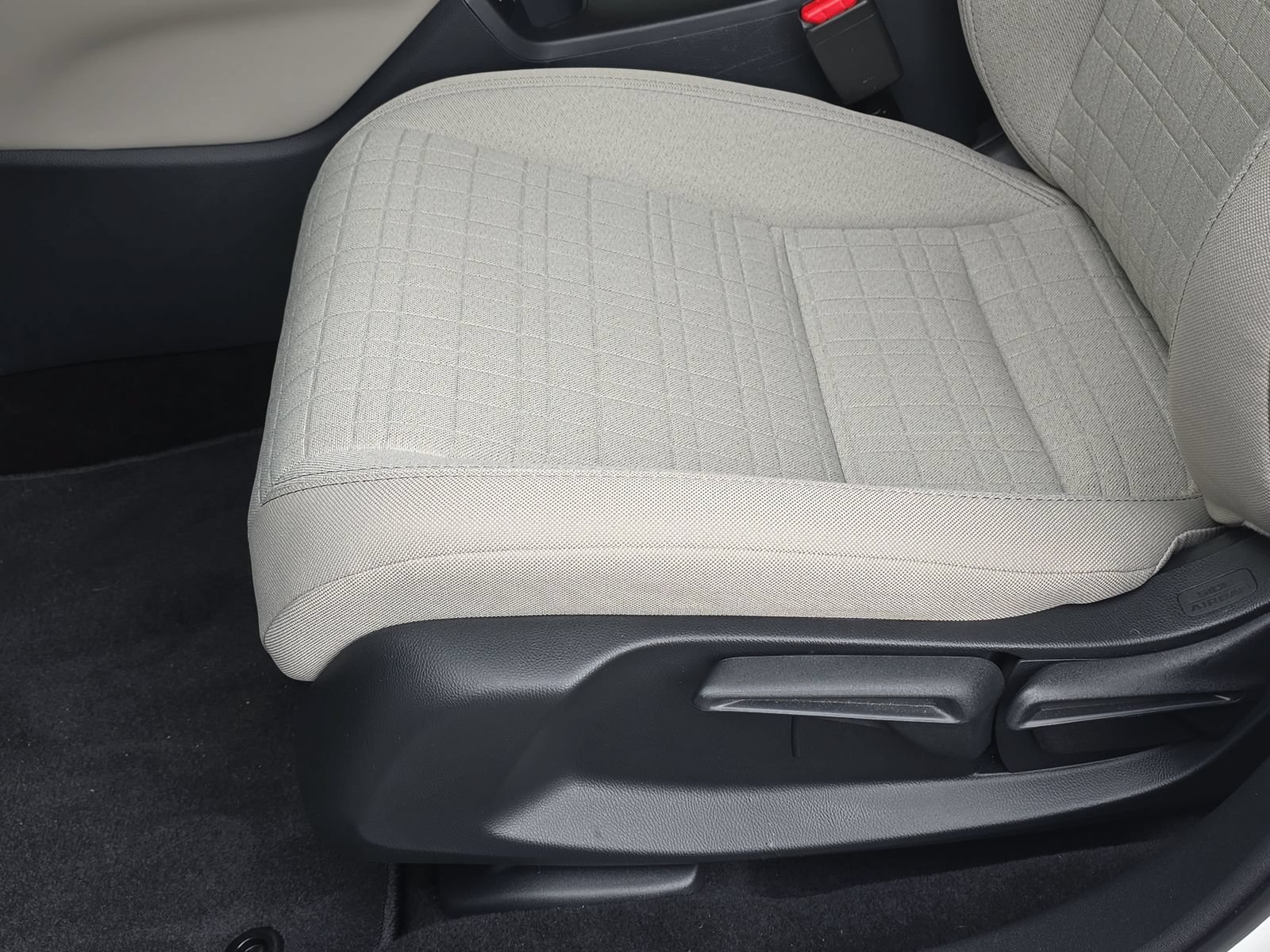 Used 2026 Honda HR-V LX image 29