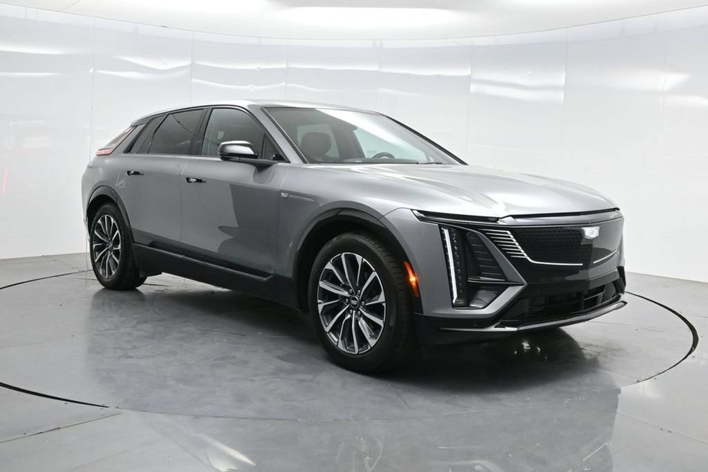 Used 2024 Cadillac Lyriq Sport RWD image 34