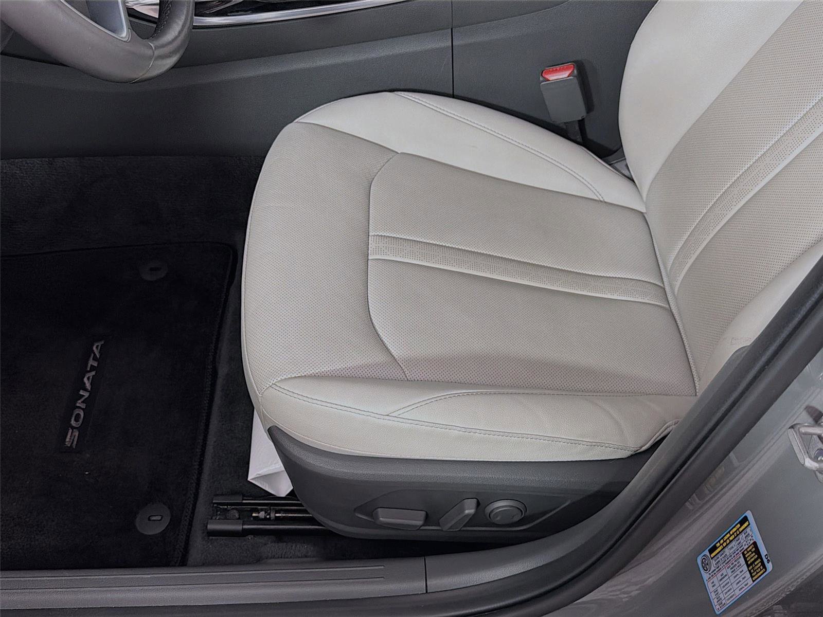 Used 2023 Hyundai Sonata Limited image 22