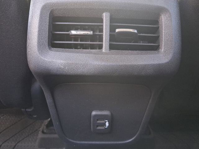 Used 2021 Chevrolet Equinox LT w/ LPO, Floor Liner Package image 11