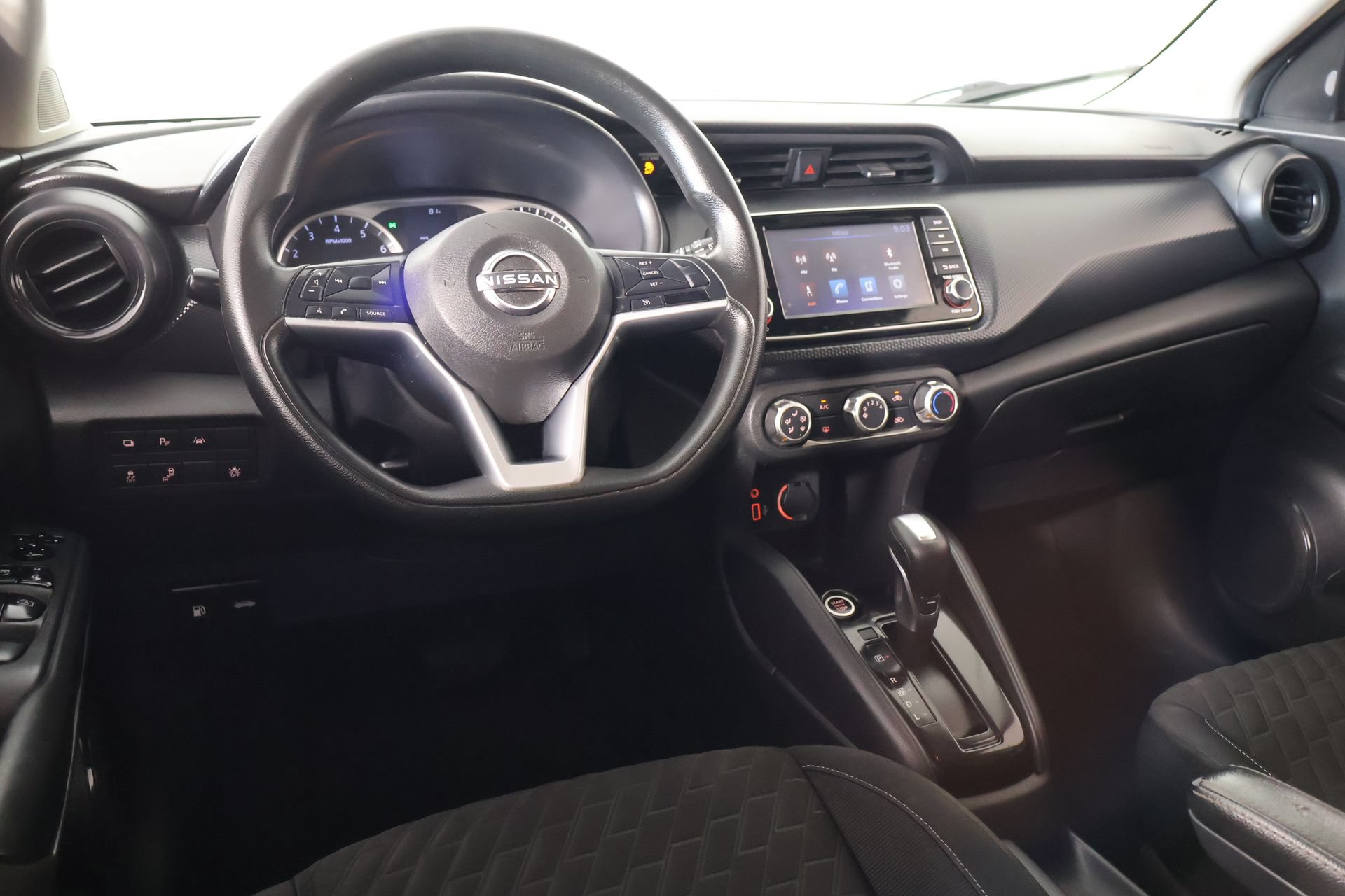 Used 2022 Nissan Kicks S FWD image 2