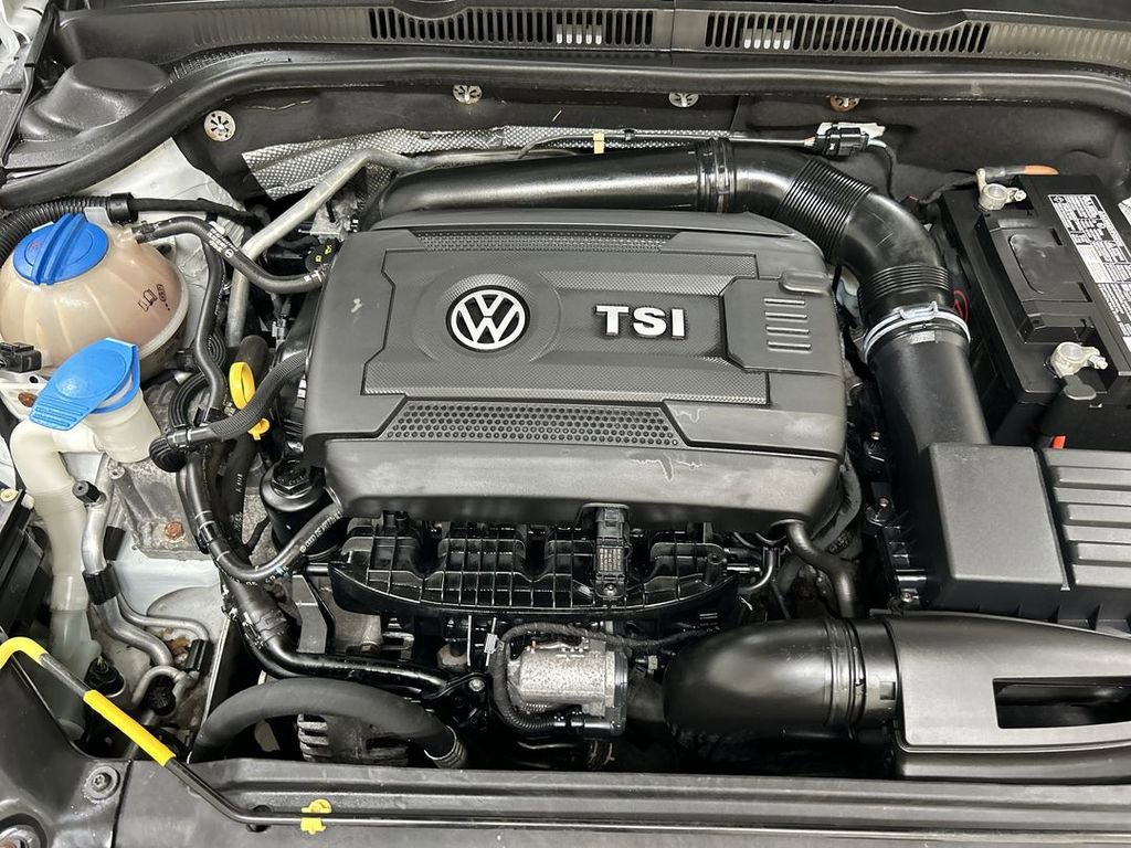 Used 2016 Volkswagen Jetta SEL w/ Lighting Package FWD image 24