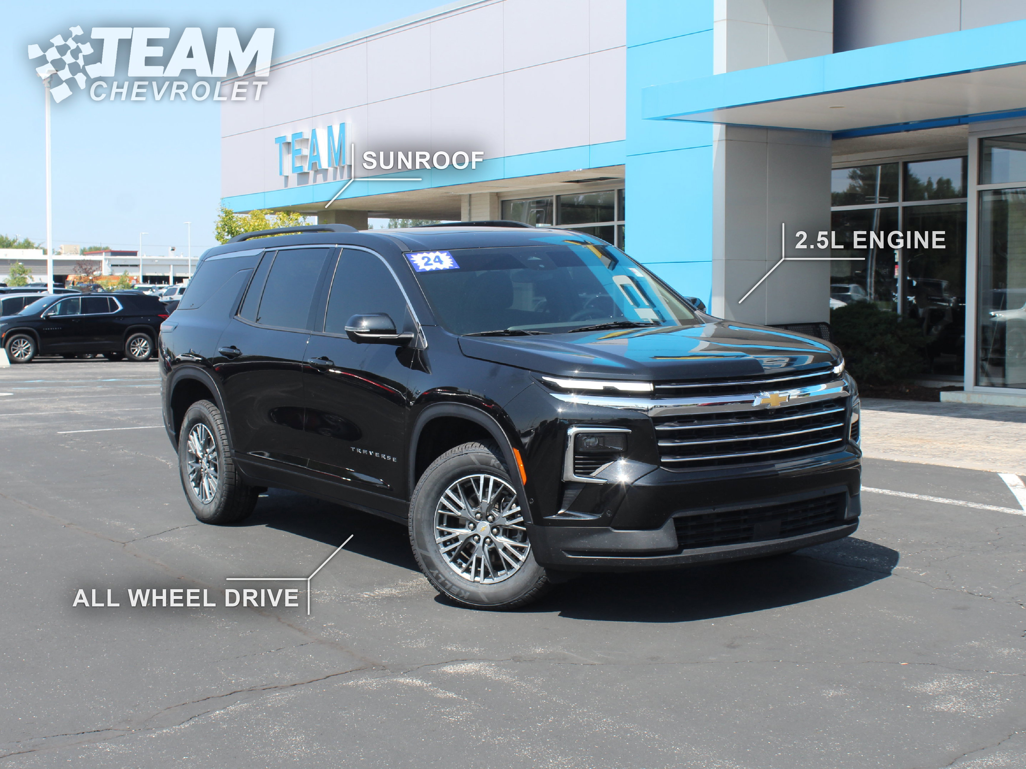 Certified 2024 Chevrolet Traverse LT w/ Enhanced Driving Package AWD/4WD image 2