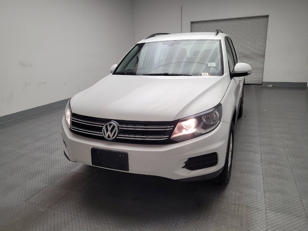 Used 2016 Volkswagen Tiguan S image 15