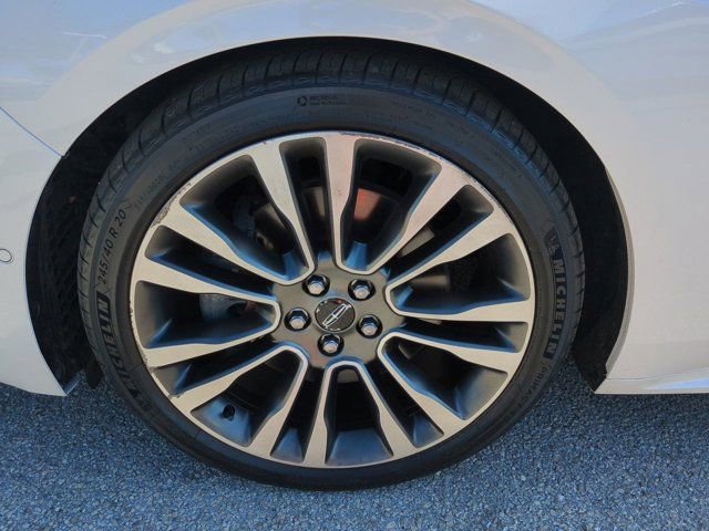 Used 2019 Lincoln Continental Reserve image 10