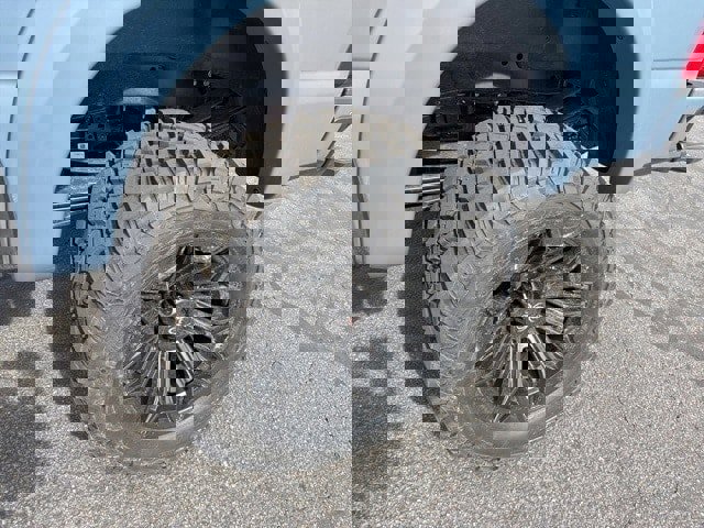 New 2026 Ford F250 Lariat w/ Black Appearance Package image 35