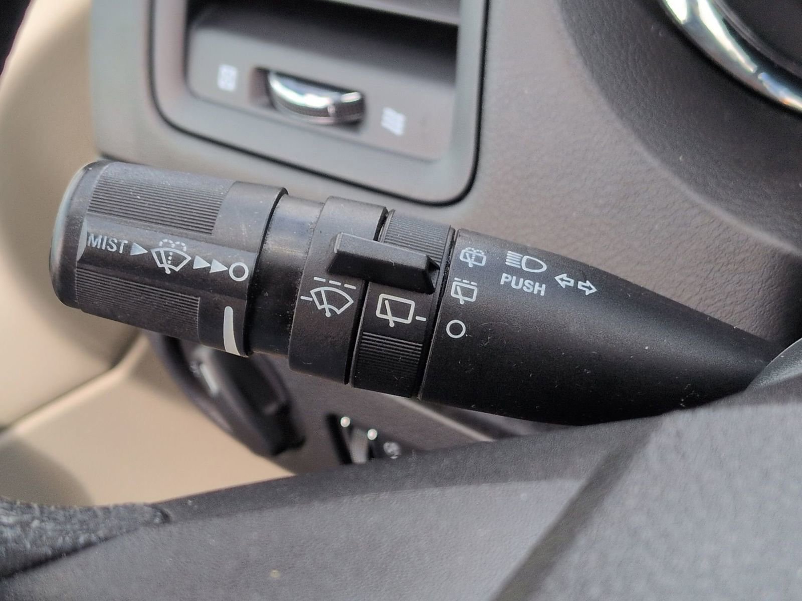 Used 2014 Dodge Grand Caravan SE w/ Quick Order Package 29E SE image 32