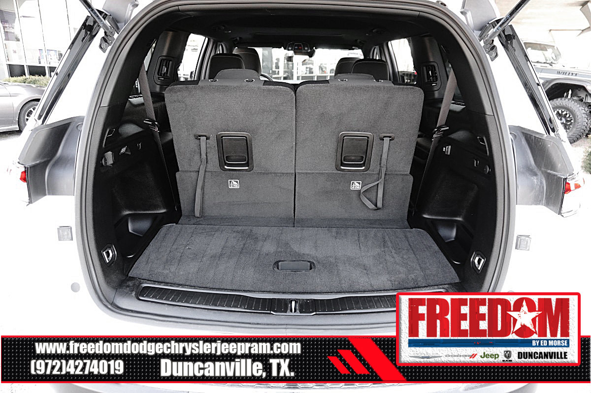 Certified 2025 Jeep Grand Cherokee L Laredo RWD image 45