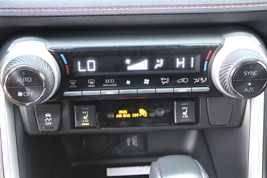 Used 2023 Toyota RAV4 XSE AWD/4WD image 14