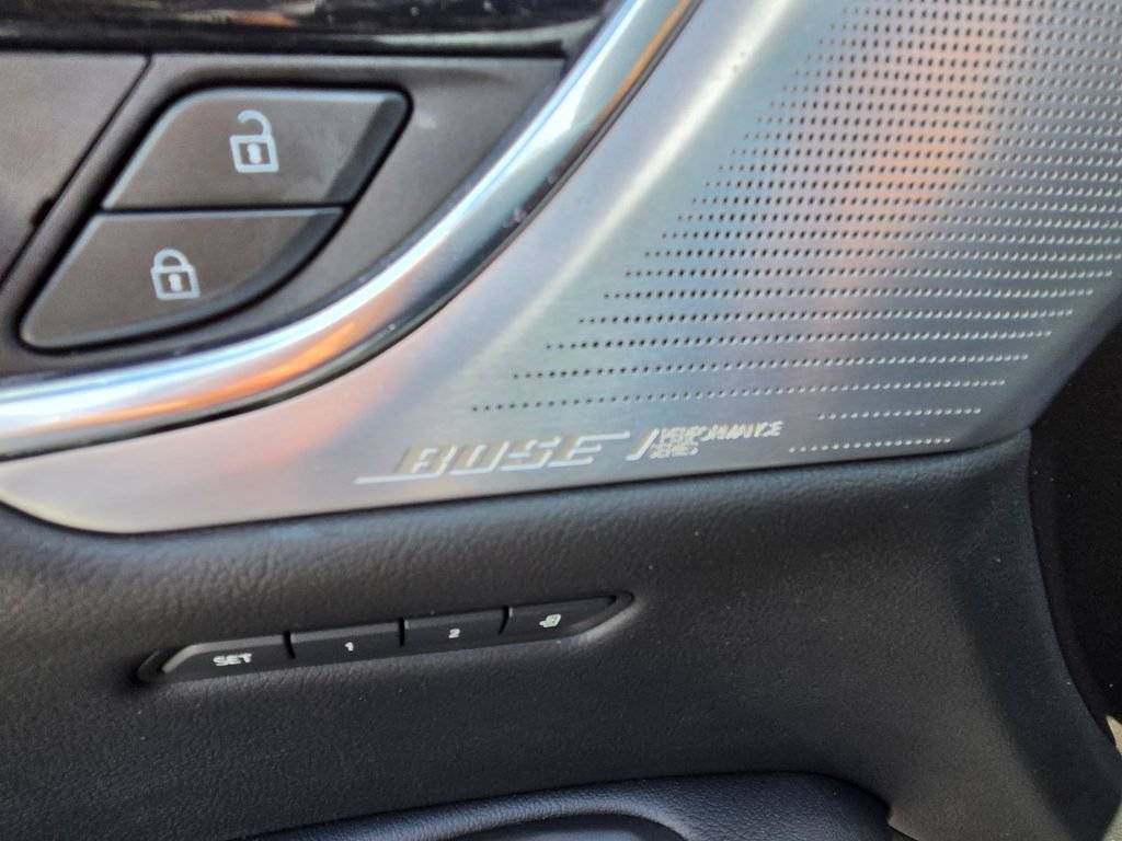 Used 2022 Cadillac XT5 Premium Luxury w/ Technology Package FWD image 27