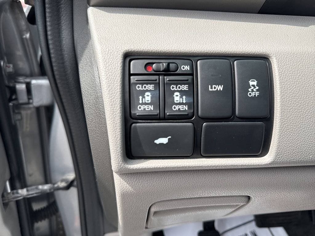 Used 2016 Honda Odyssey EX-L image 32