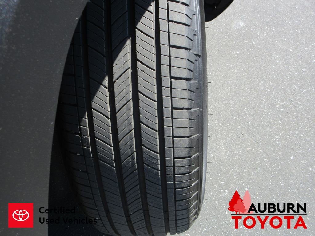 Certified 2025 Toyota RAV4 XLE w/ Convenience Package image 4