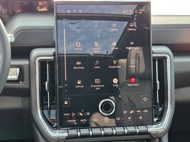 New 2026 GMC Yukon XL Denali w/ Denali Reserve Package AWD/4WD image 10