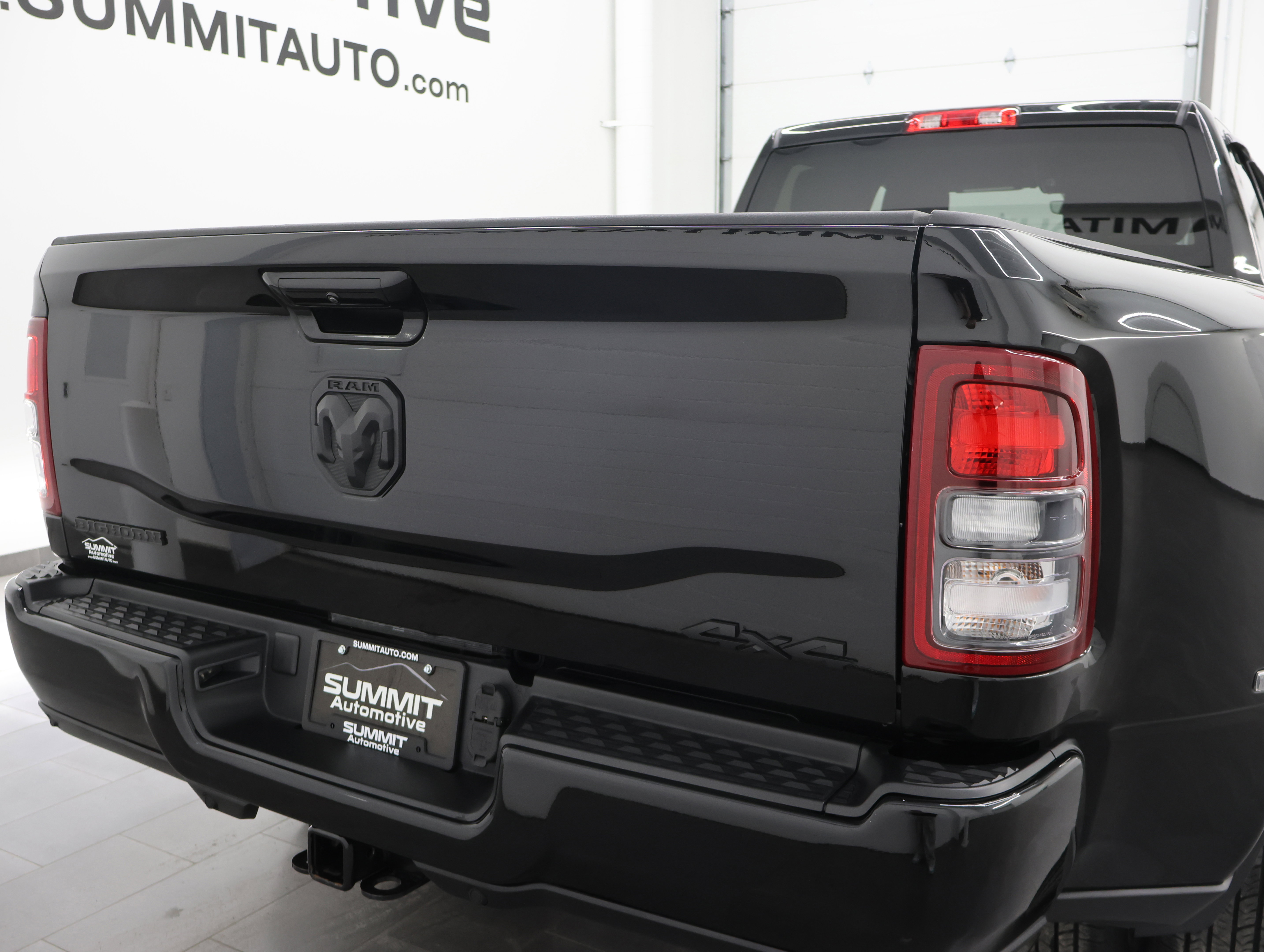 Used 2024 RAM 3500 Big Horn w/ Night Edition AWD/4WD image 26