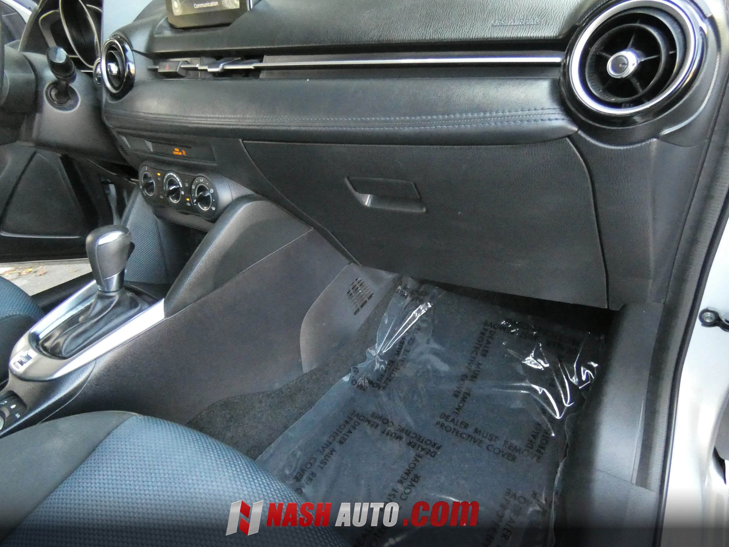 Used 2019 Toyota Yaris LE FWD image 30
