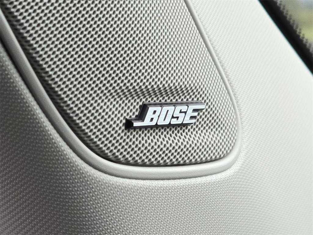 New 2025 Honda Pilot Touring image 8