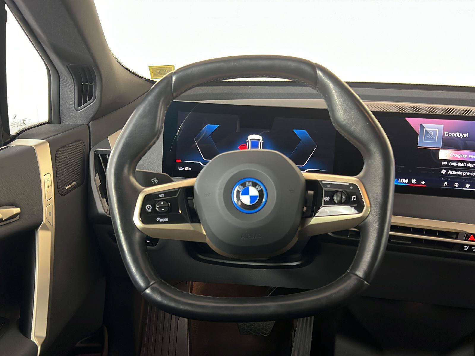Used 2024 BMW iX xDrive50 w/ Premium Package AWD/4WD image 38