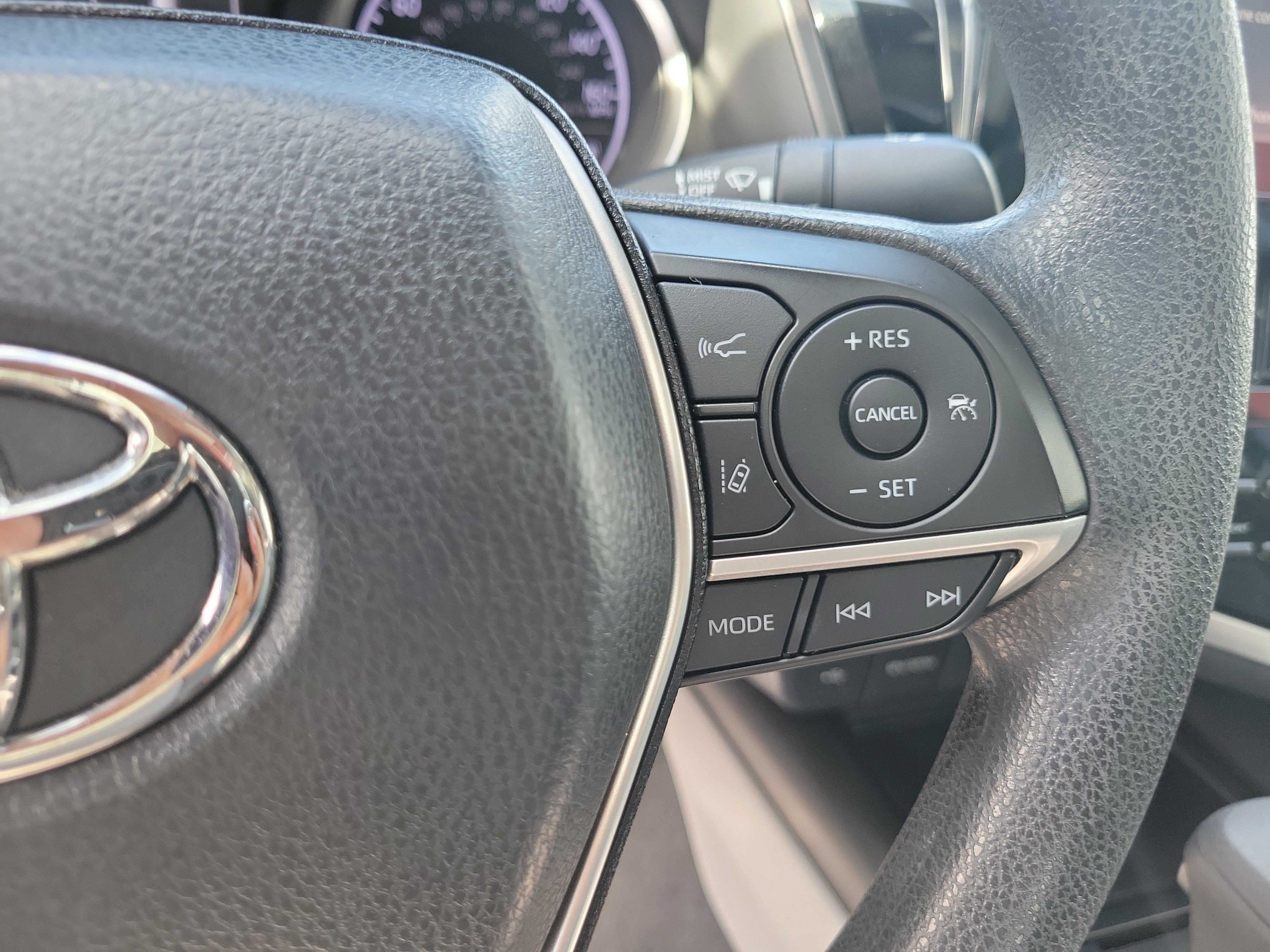 Used 2021 Toyota Camry LE w/ Convenience Package FWD image 26