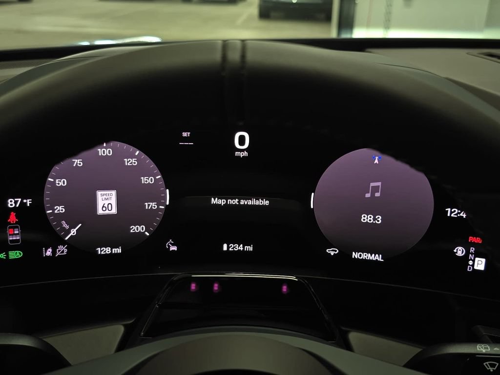 New 2026 Porsche Cayenne Turbo AWD/4WD image 14