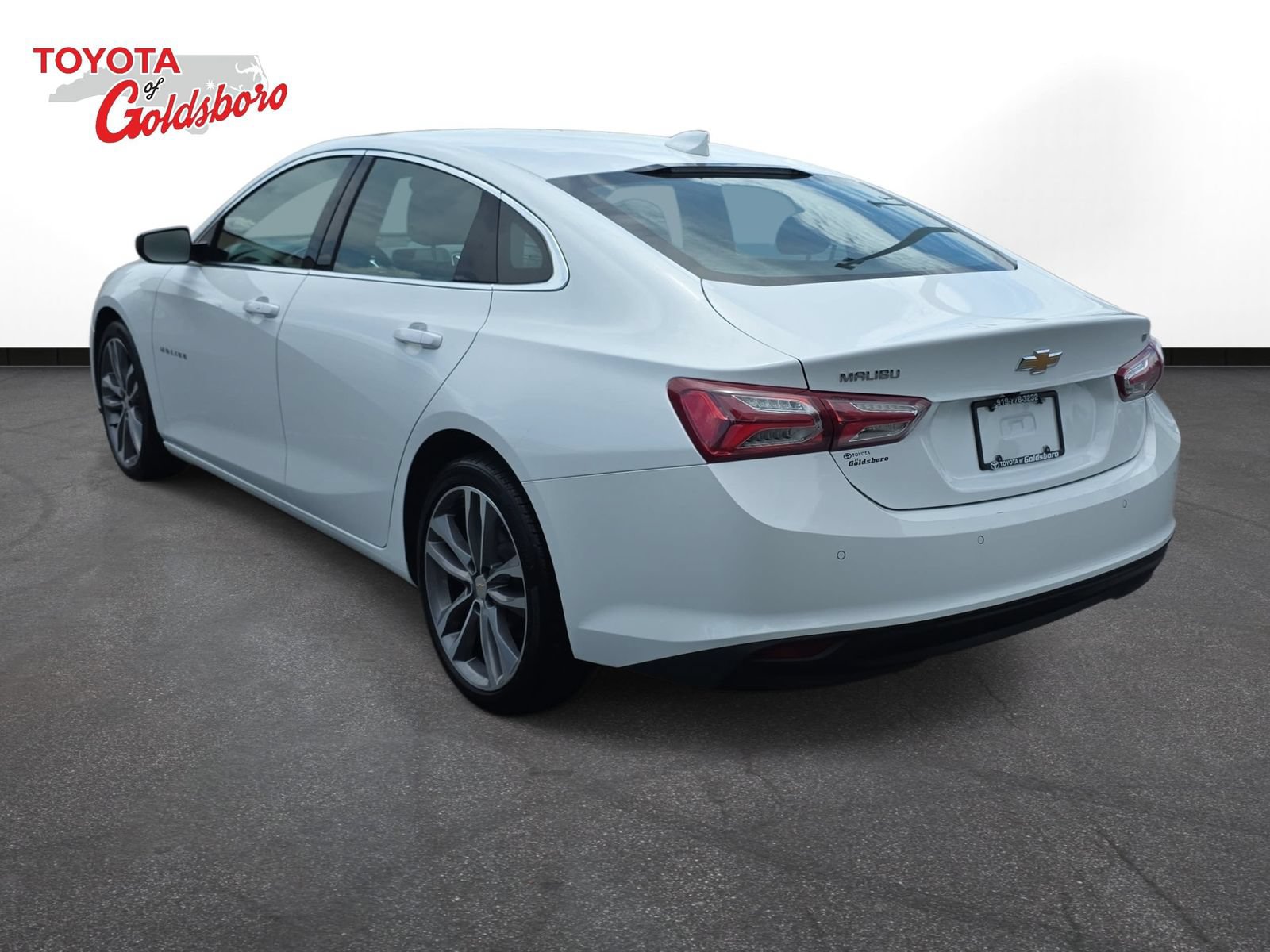 Used 2024 Chevrolet Malibu LT FWD image 7