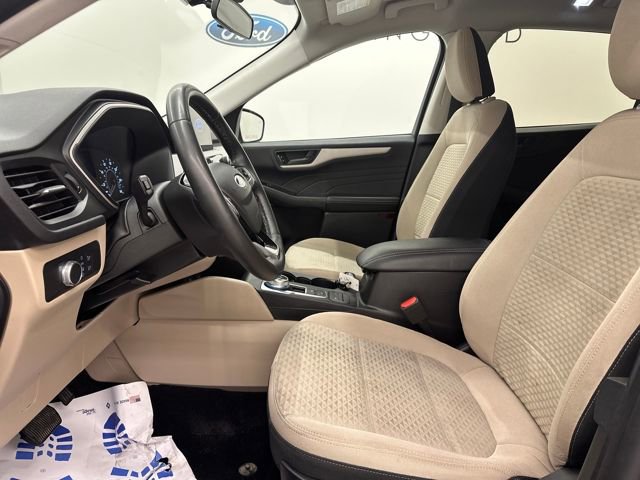 Used 2022 Ford Escape SE w/ Cold Weather Package image 36