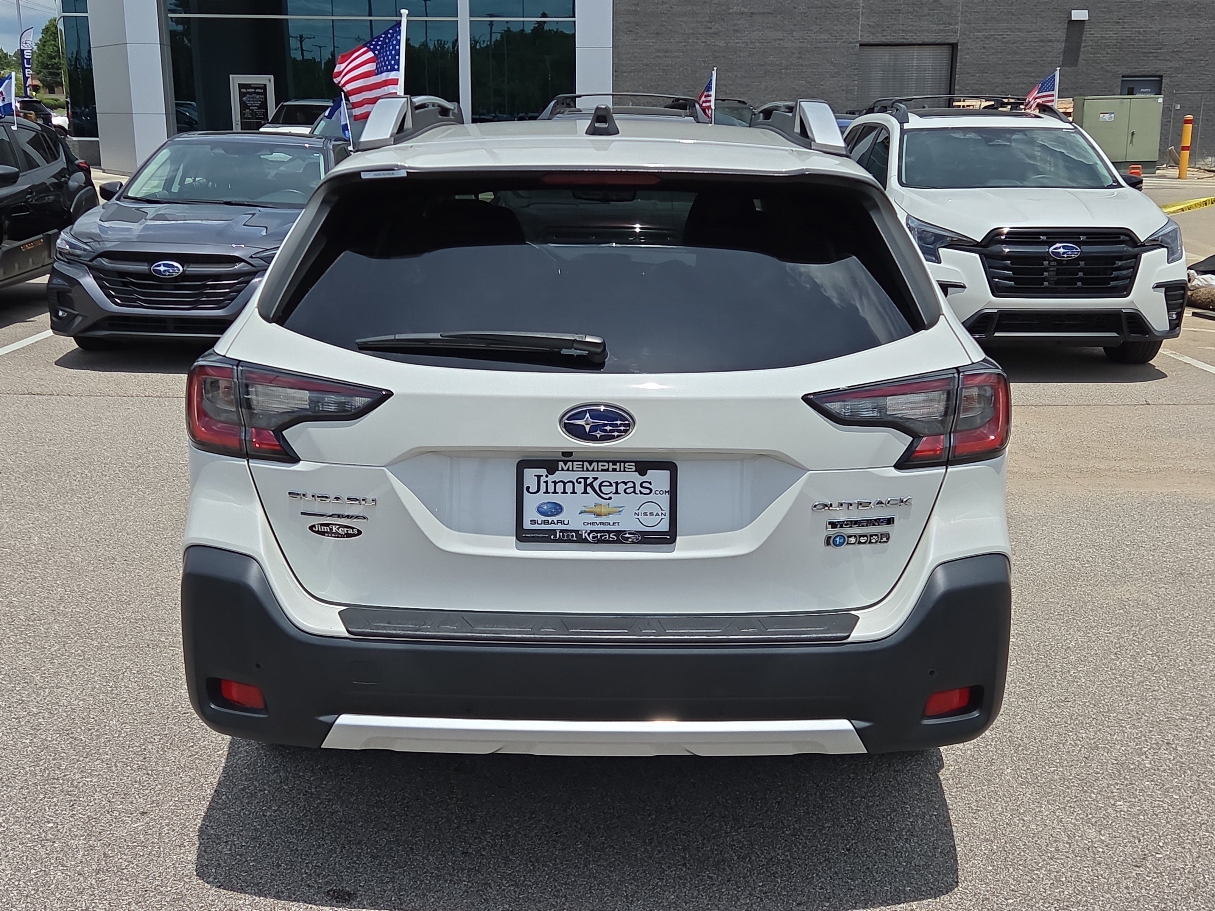 Used 2023 Subaru Outback Touring AWD/4WD image 4