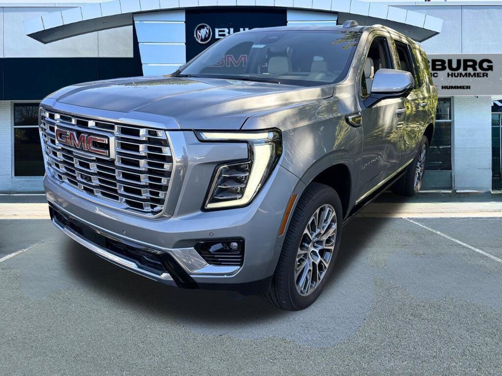 New 2026 GMC Yukon Denali w/ Denali Reserve Package AWD/4WD image 3