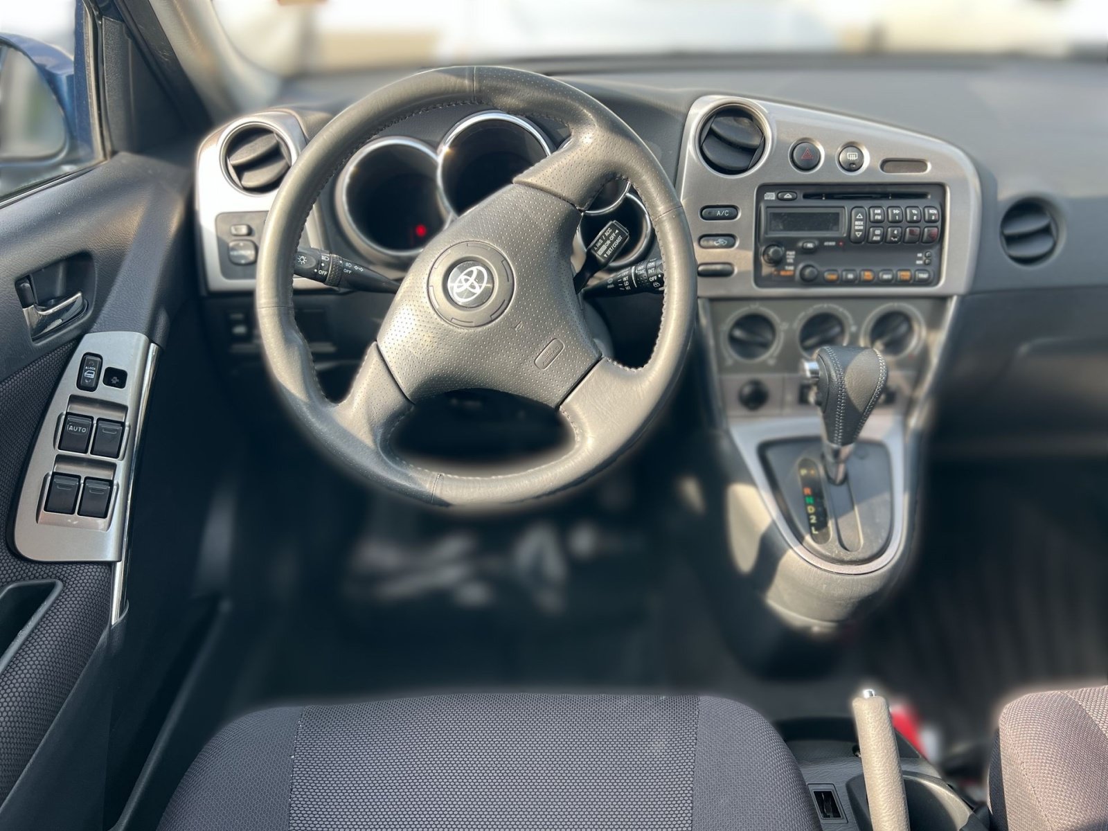 Used 2004 Toyota Matrix XR FWD image 18