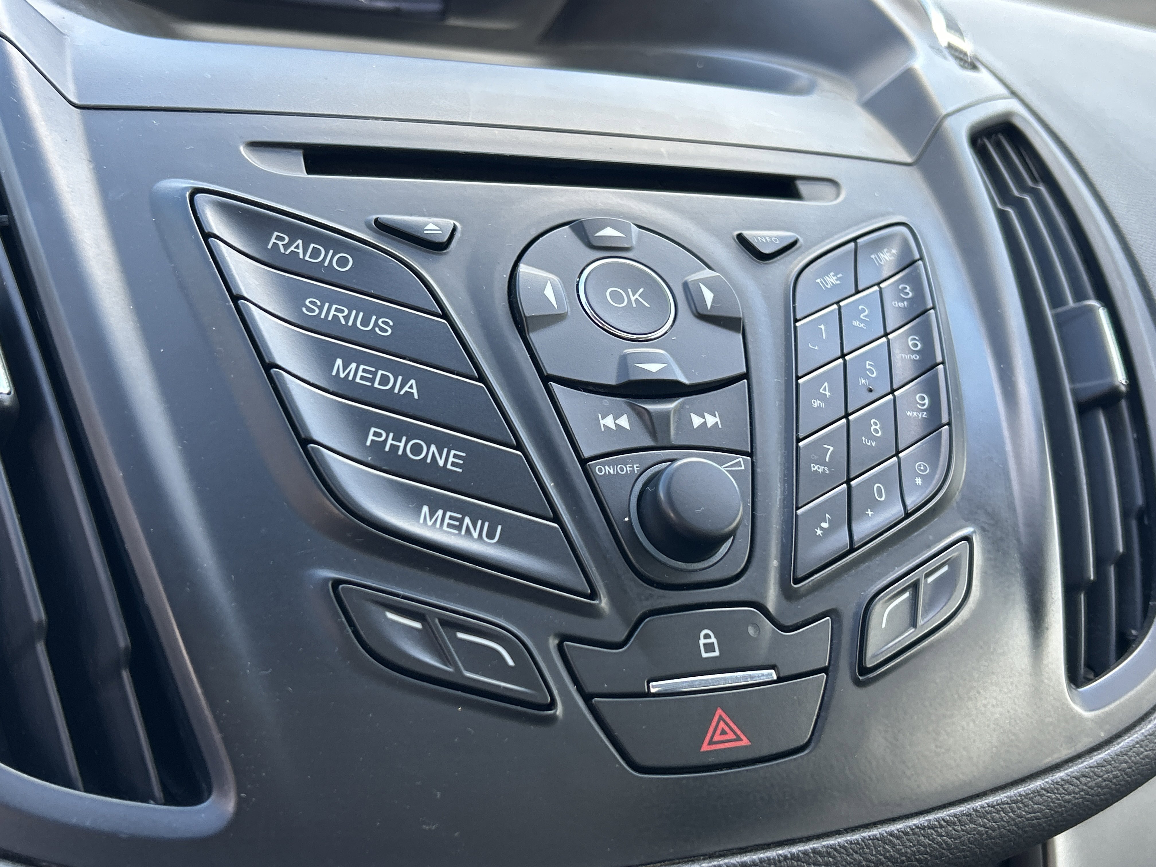 Used 2016 Ford Escape SE image 17