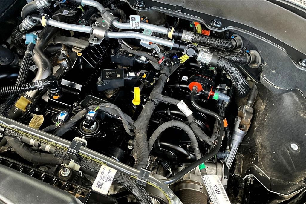 Used 2023 Ford Explorer XLT w/ Equipment Group 202A image 34