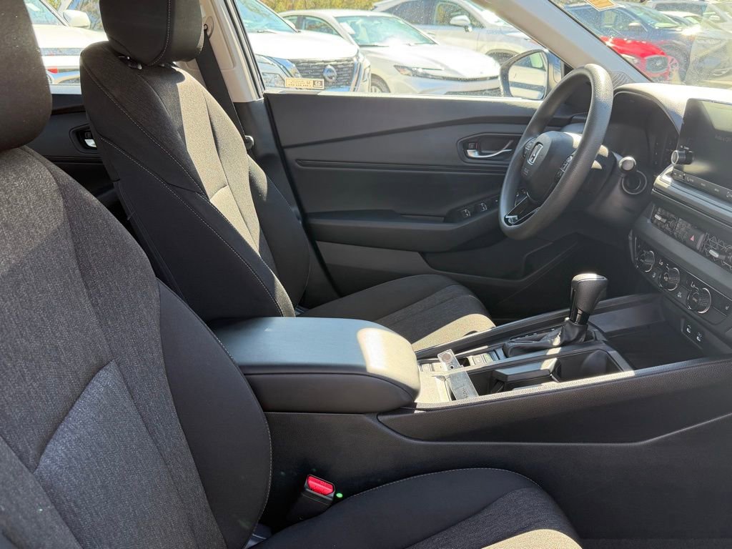 Certified 2024 Honda Accord EX image 9