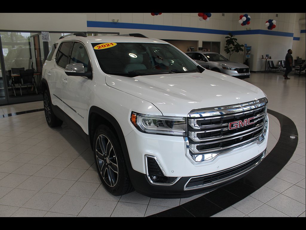 Used 2021 GMC Acadia SLT w/ Premium Package FWD image 3