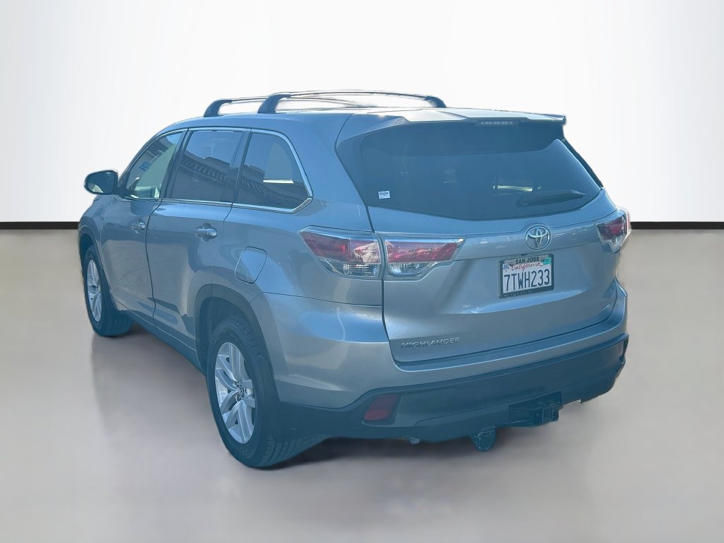 Used 2016 Toyota Highlander LE AWD/4WD image 7
